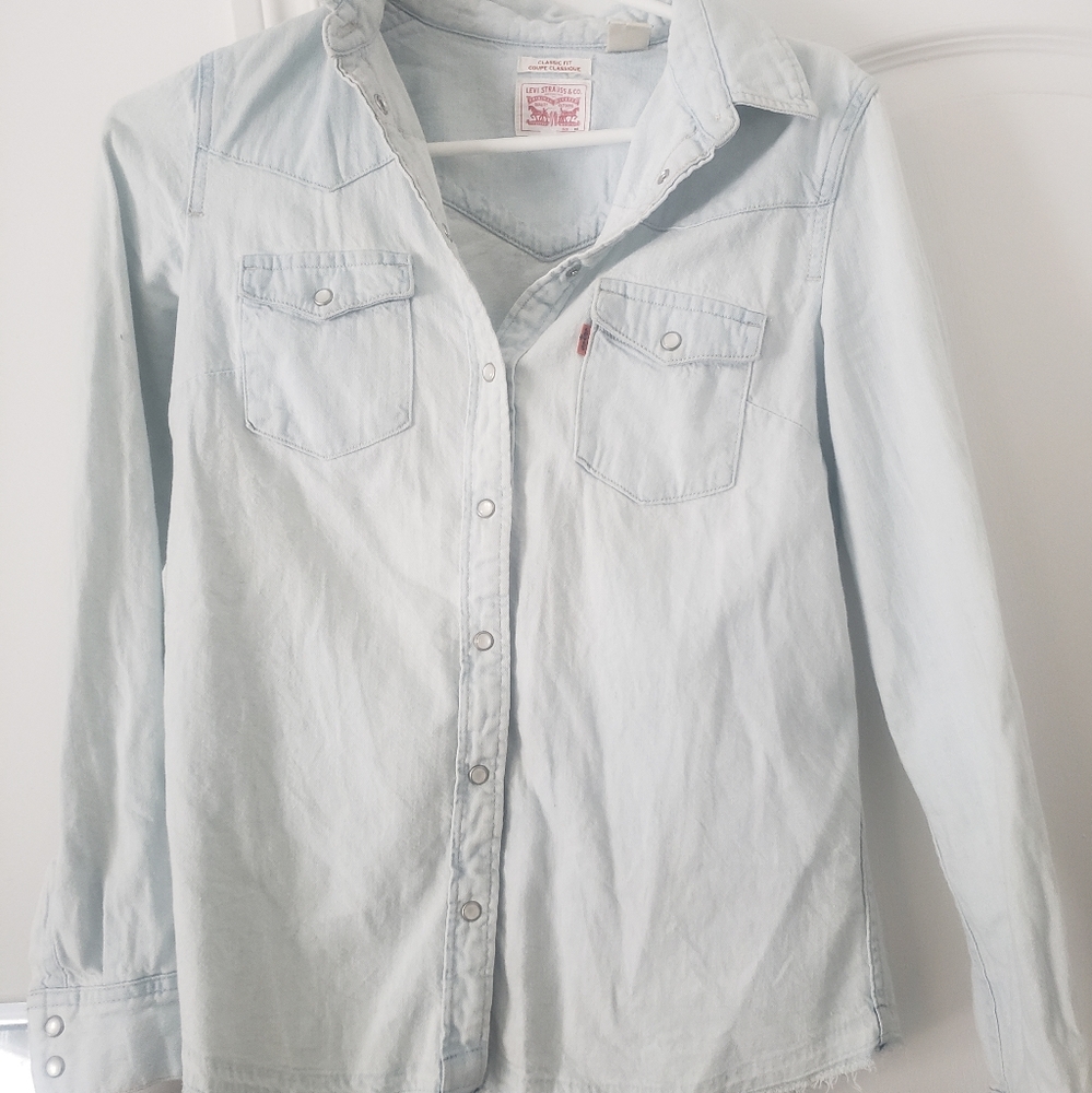 Classic fit button up